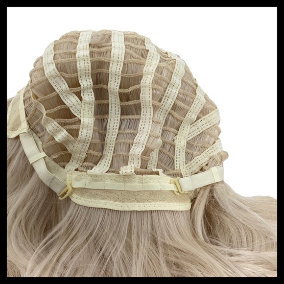 LUXURIOUS HAIR WIG 14” Inch Long Blonde Wig - Picture 6 of 12